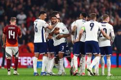 爱游戏APP-英格兰队长复出首秀场场进球的简单介绍