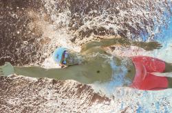 爱游戏-德甲争冠战之夜，马克西进攻端无人可挡，改写历史的一战