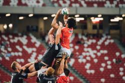 爱游戏官方入口-马刺火力全开压制热火，英格拉姆化身关键先生主宰赛场