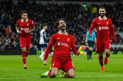 AYX官方直播-包含热刺遭遇挑战！英格兰足球联赛新闻速递！的词条