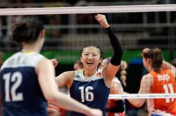 爱游戏在线-东契奇关键一击定乾坤，湖人鏖战力克太阳展露冠军相