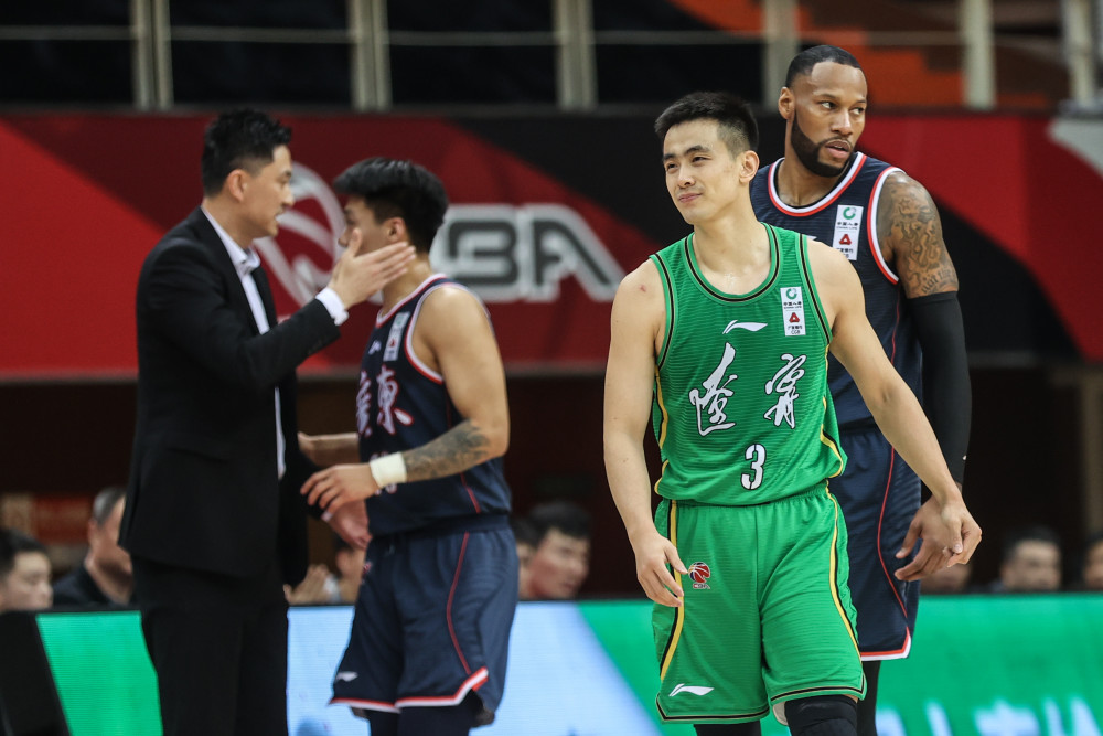 内蒙古集团队客场险胜吉林，继续领跑积分榜的简单介绍