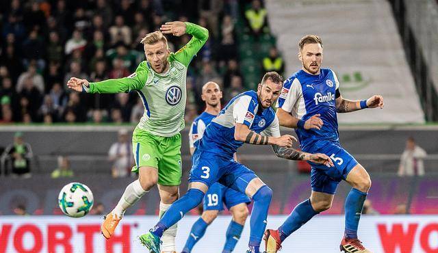 法兰克福主场逆转柏林赫塔，豪取三分