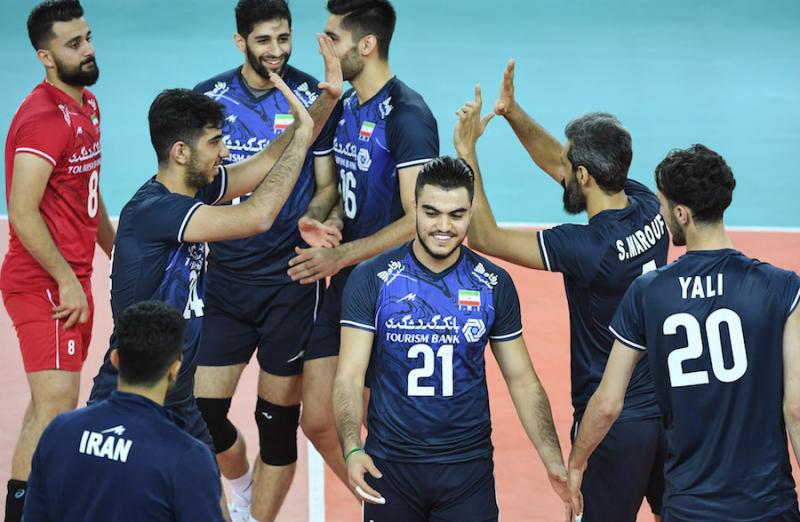 包含伊朗球队取得胜利，成功跻身半决赛的词条