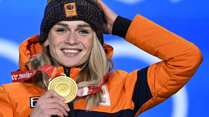 匈牙利女子游泳选手斩获奖牌 匈牙利女子游泳选手斩获奖牌