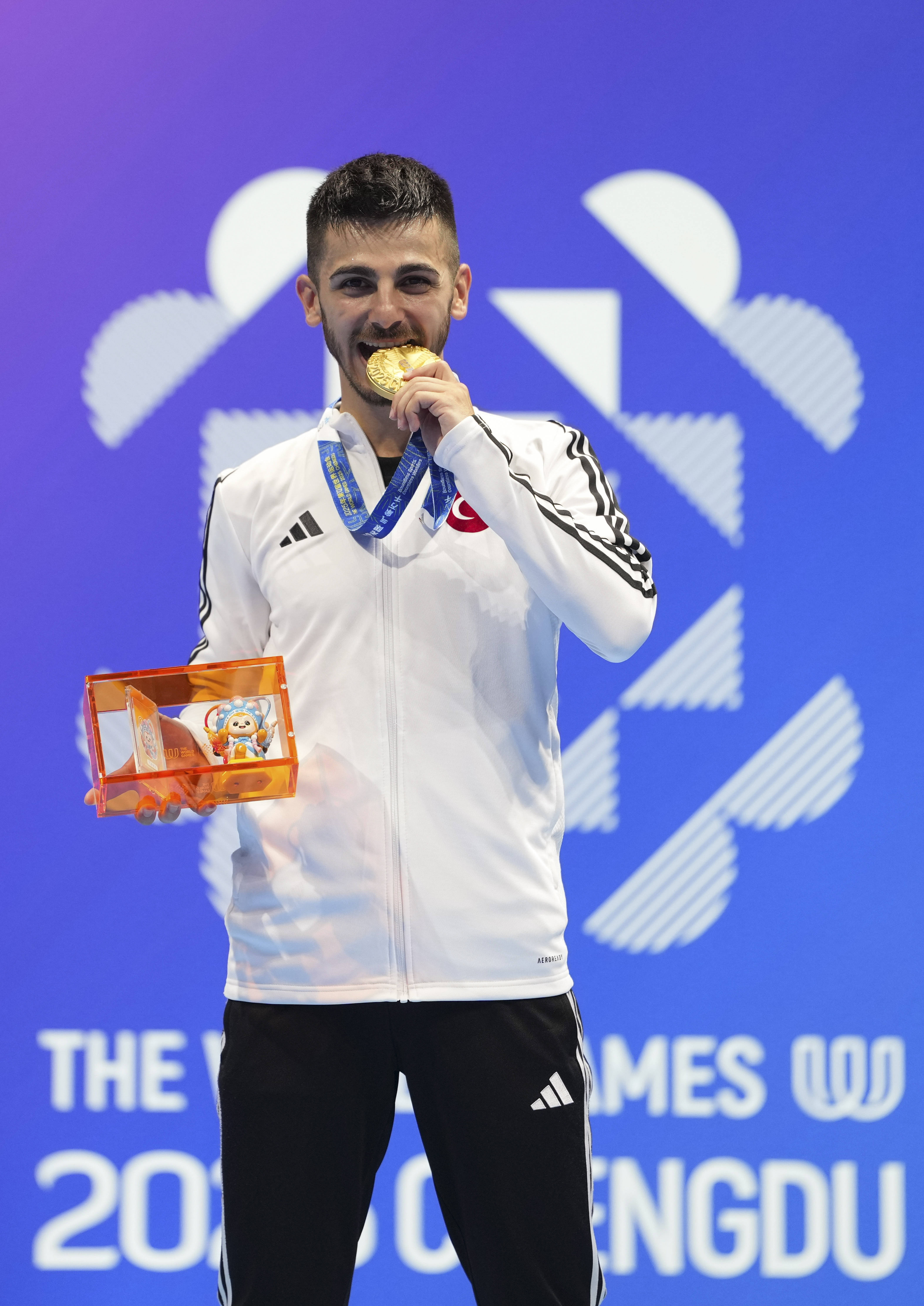 关于射箭比赛中，土耳其选手表现出色夺得铜牌的信息