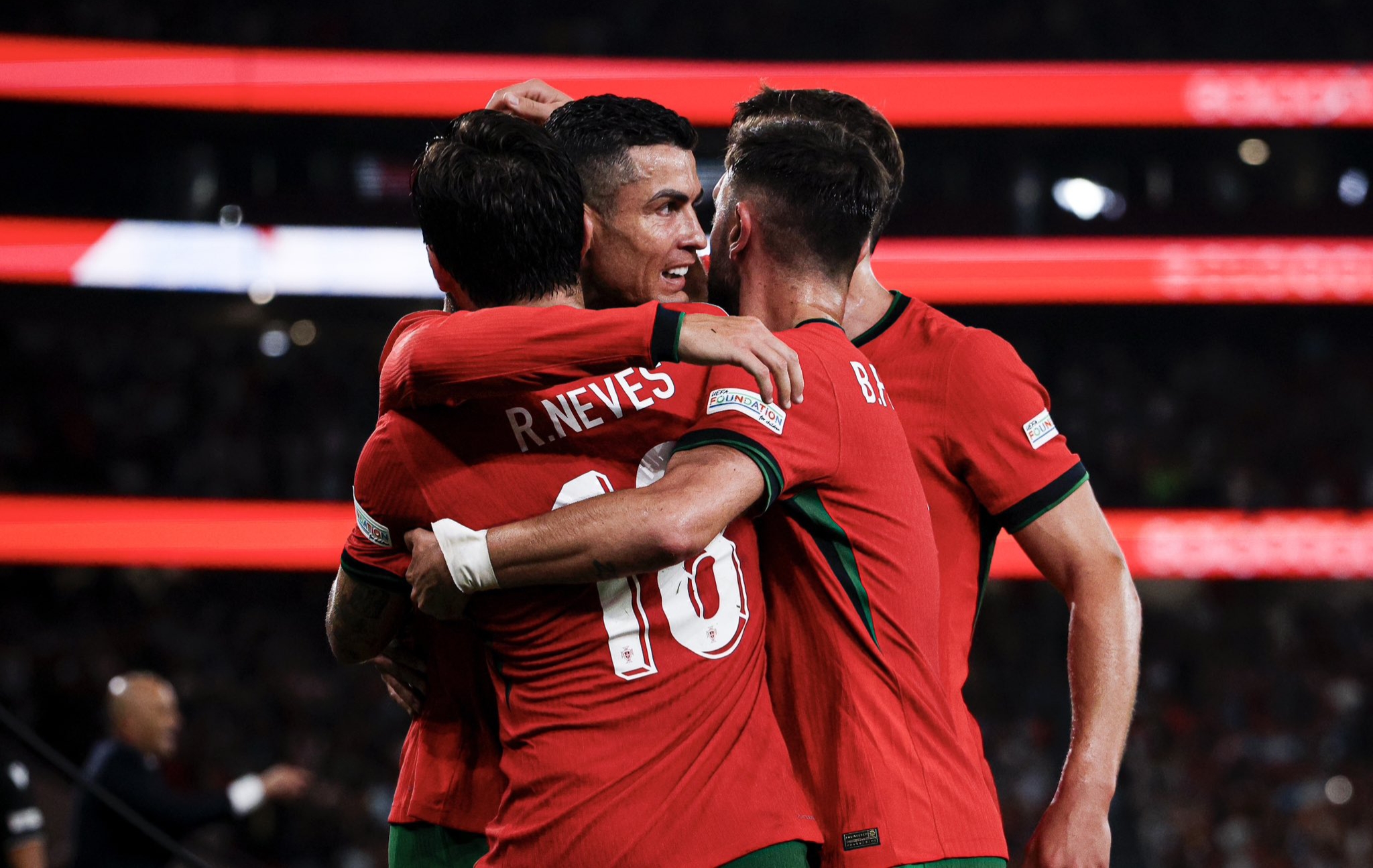 关于里尔主帅战术妙手,带领球队激战取得一场胜利的信息 关于里尔主帅战术妙手,带领球队激战取得一场胜利的信息