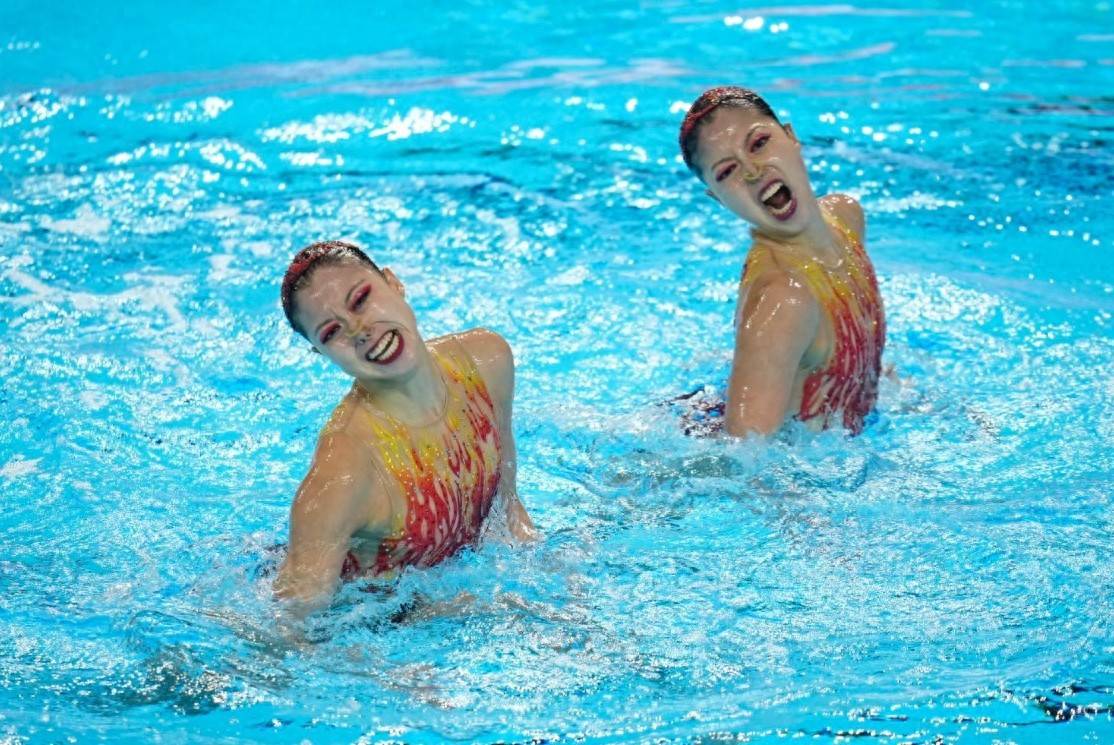 澳大利亚选手打破世界纪录，获得游泳金牌