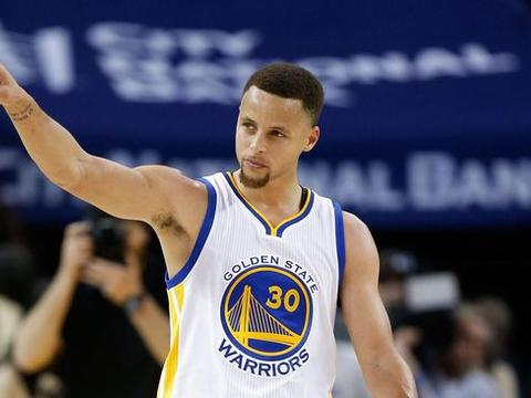 包含雷霆横扫鹈鹕，乔治·希尔绝境逆转的词条