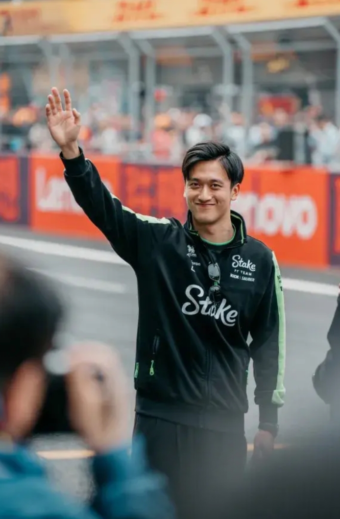 关于梅赛德斯轻取雷诺车队,周冠宇扛起全队的信息 关于梅赛德斯轻取雷诺车队,周冠宇扛起全队的信息