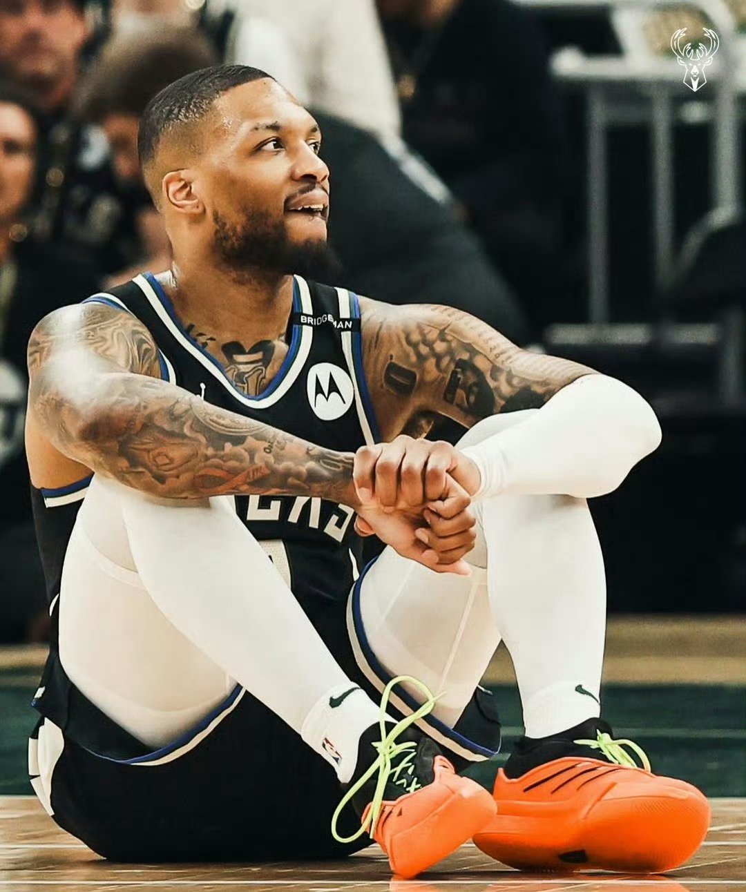 关于凯尔特人鏖战南韩男篮，利拉德统治全场的信息